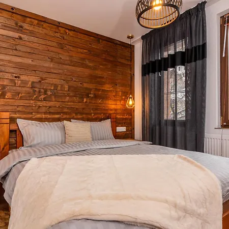 арт къща лъка