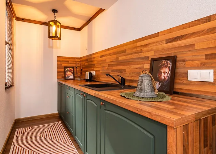 арт къща лъка